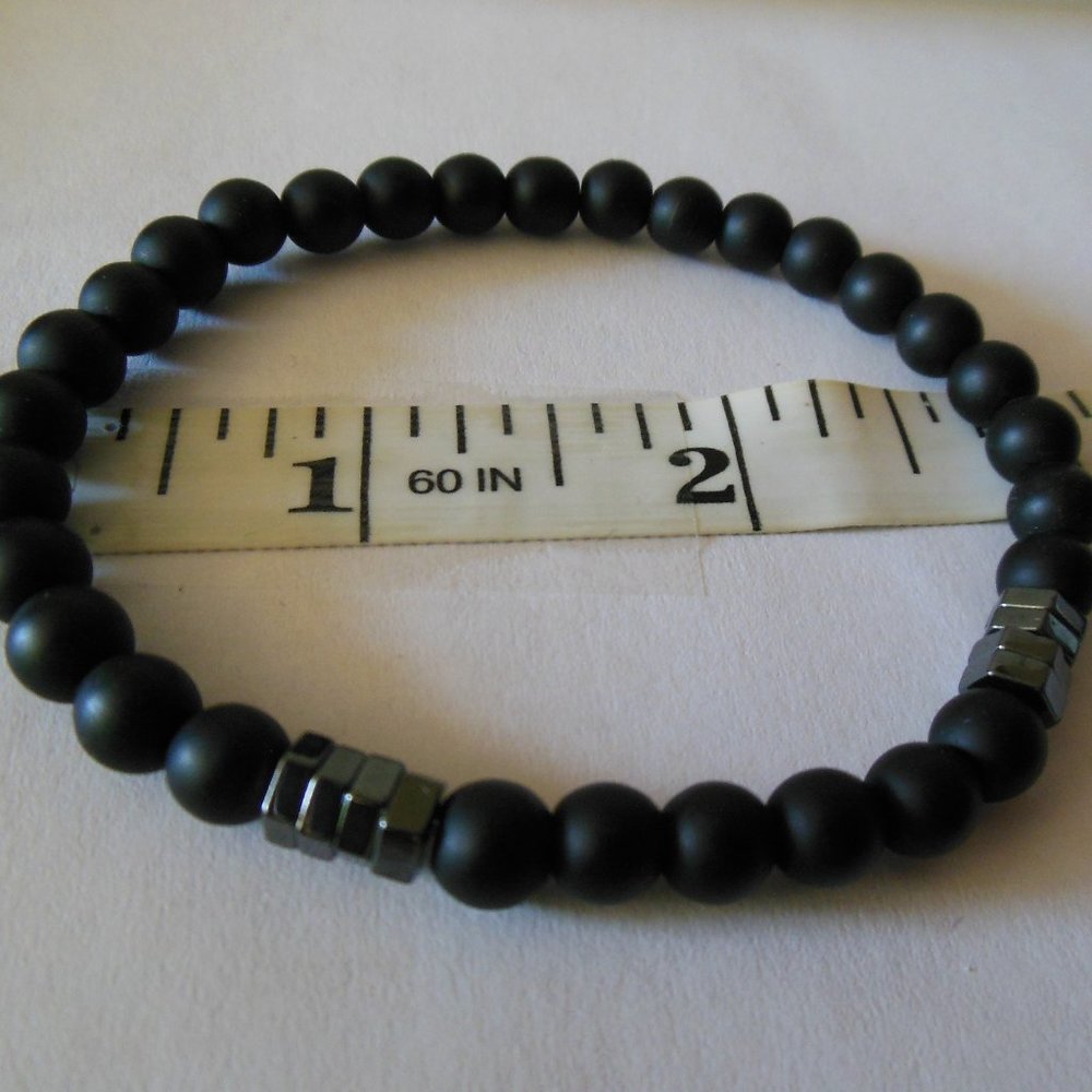 Set of 2 beaded stretch bracelets